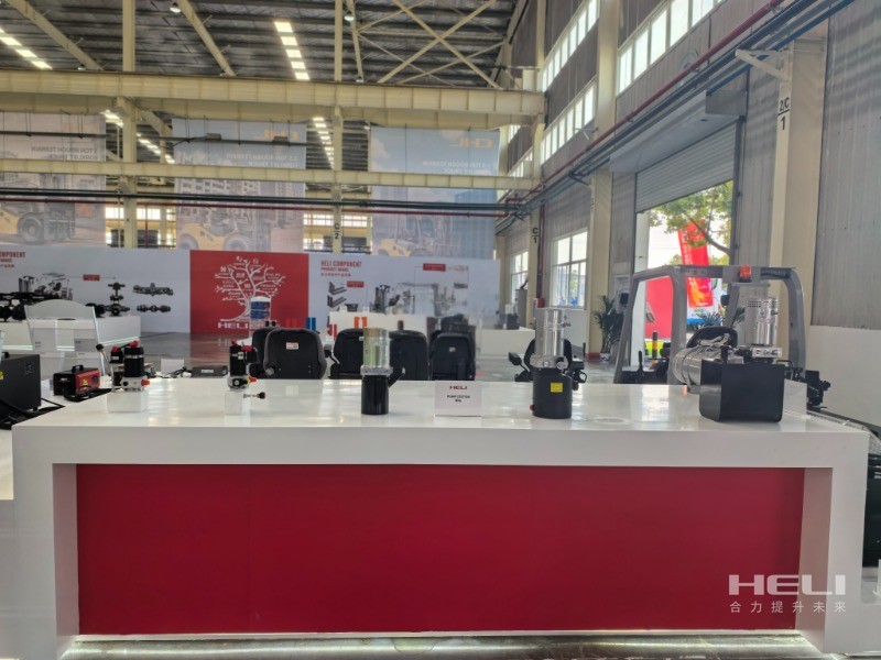 ±ÃվϵÁвúÆ·¼ÓÈë¡°ÈýºÏÒ»¡±Õ¹»á.jpg ±ÃվϵÁвúÆ·¼ÓÈë¡°ÈýºÏÒ»¡±Õ¹»á.jpg