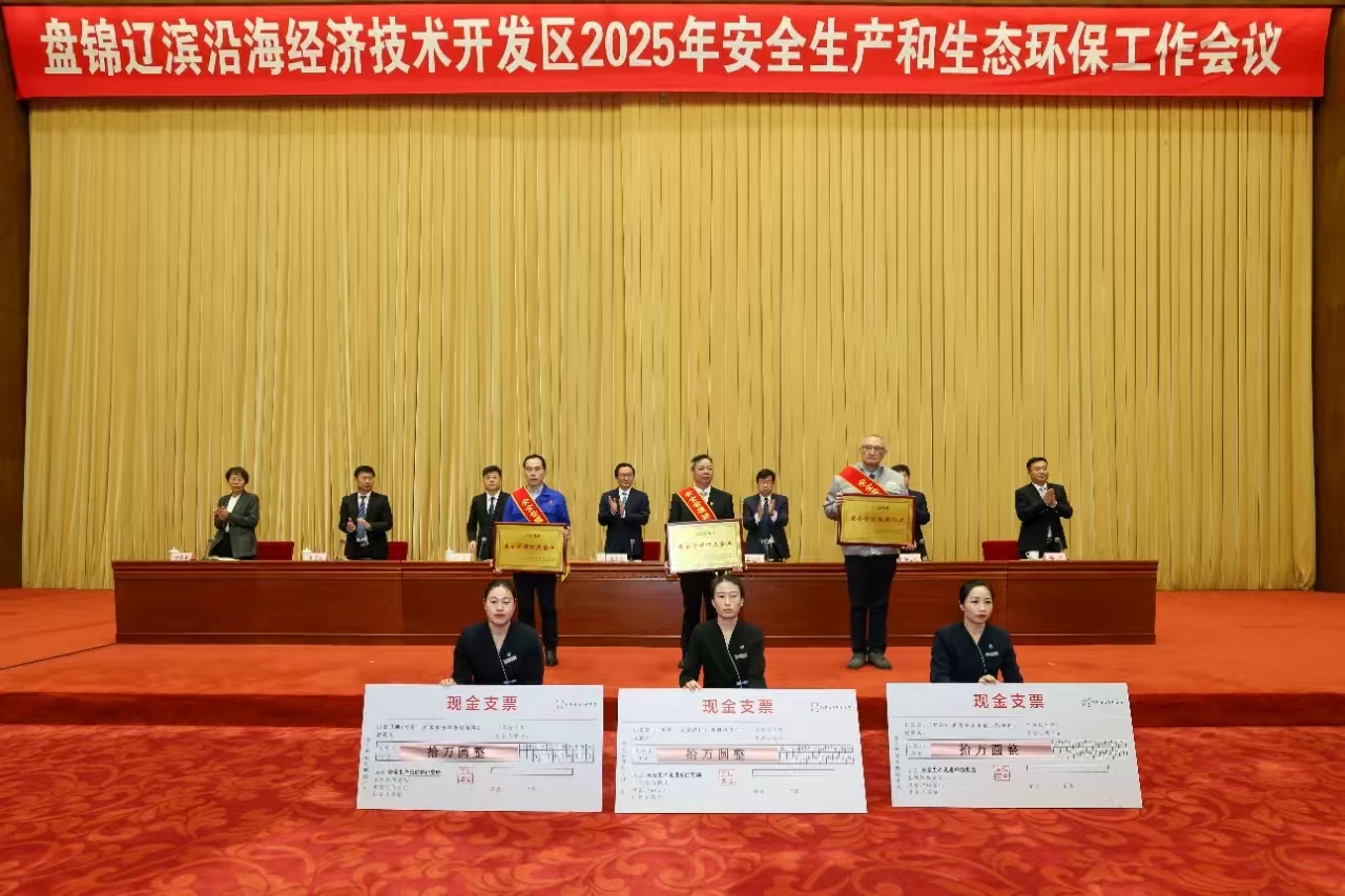 °ä½±ÏÖ³¡.jpg °ä½±ÏÖ³¡.jpg