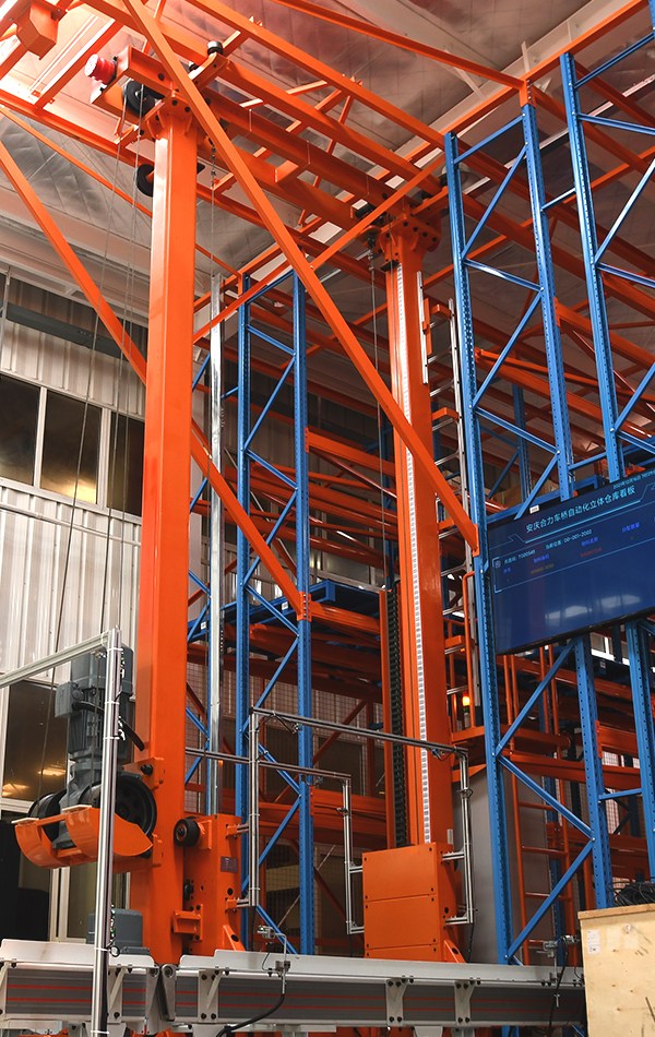 堆垛机.png 堆垛机.png