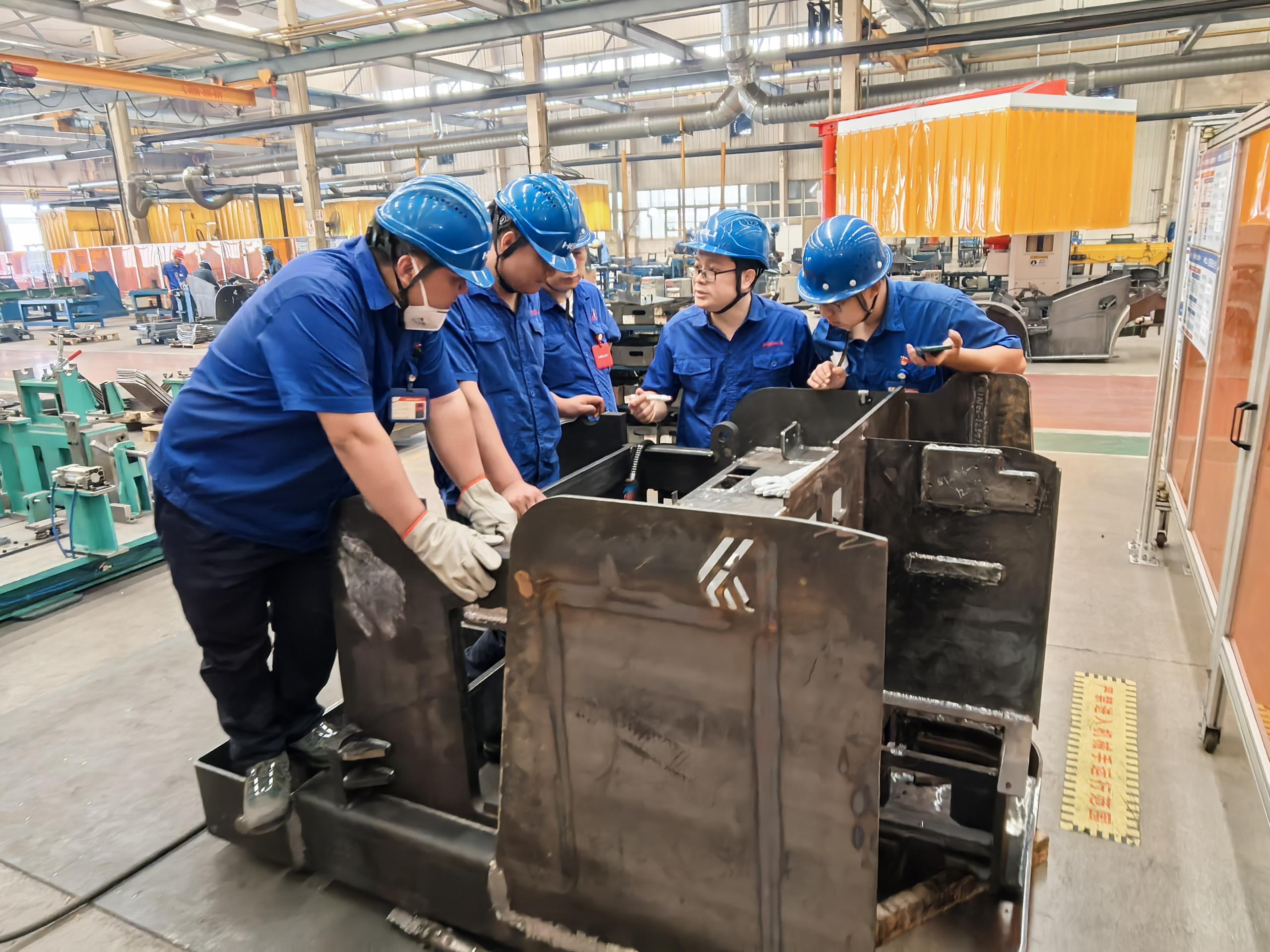 图1 站架式人下行三向车车架焊接、装配指导 左1图 首图.jpg 图1 站架式人下行三向车车架焊接、装配指导 左1图 首图.jpg